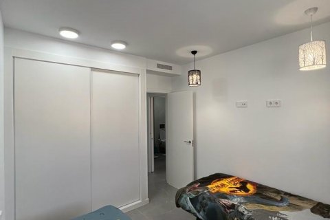 Apartment for rent Benidorm, Alicante, Spain 2 bedrooms, 100 sq.m. No. 127114 - photo 4