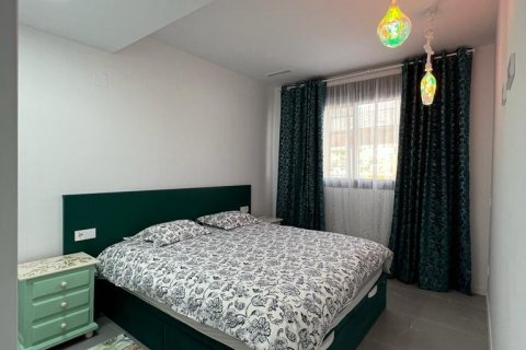 Apartment for rent Benidorm, Alicante, Spain 2 bedrooms, 100 sq.m. No. 127114 - photo 5