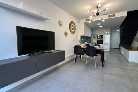 Bungalow för uthyrning i Villajoyosa, Alicante, Spanien 1 sovrum, 125 kvm. Nr. 127113 - foto 9