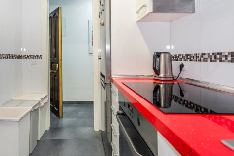 Apartment for sale Madrid, Spain 2 bedrooms, 45 sq.m. No. 120390 - photo 15