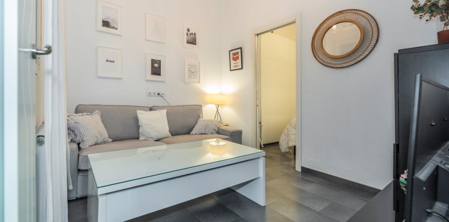 Apartment Madrid, Spain 2 bedrooms, 45 sq.m. No. 120390