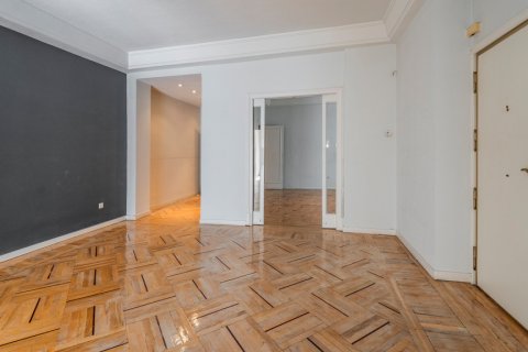Dzīvoklis pārdošanā Madrid, Spānijā 6 istabas, 352 m2 Nr. 120392 - attēls 20