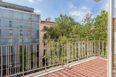 Dzīvoklis pārdošanā Madrid, Spānijā 6 istabas, 352 m2 Nr. 120392 - attēls 29