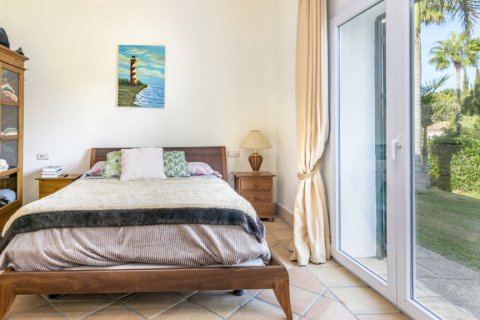 Villa for sale San Roque, Cadiz, Spain 4 bedrooms, 389.43 sq.m. No. 121833 - photo 29