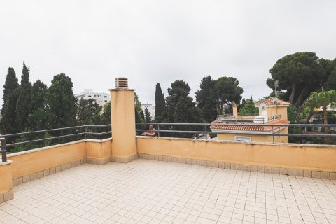 Villa à vendre Torremolinos, Malaga, Espagne, 4 chambres, 290 m2 No. 121832 - photo 17