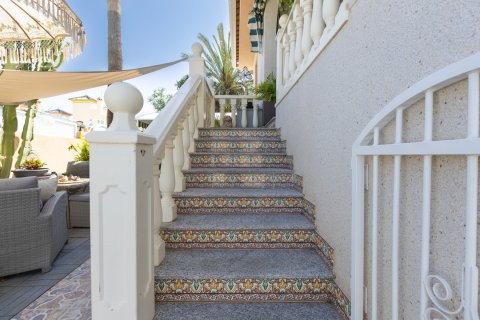 Villa à vendre Benijofar, Alicante, Espagne, 5 chambres, 185 m2 No. 129339 - photo 9