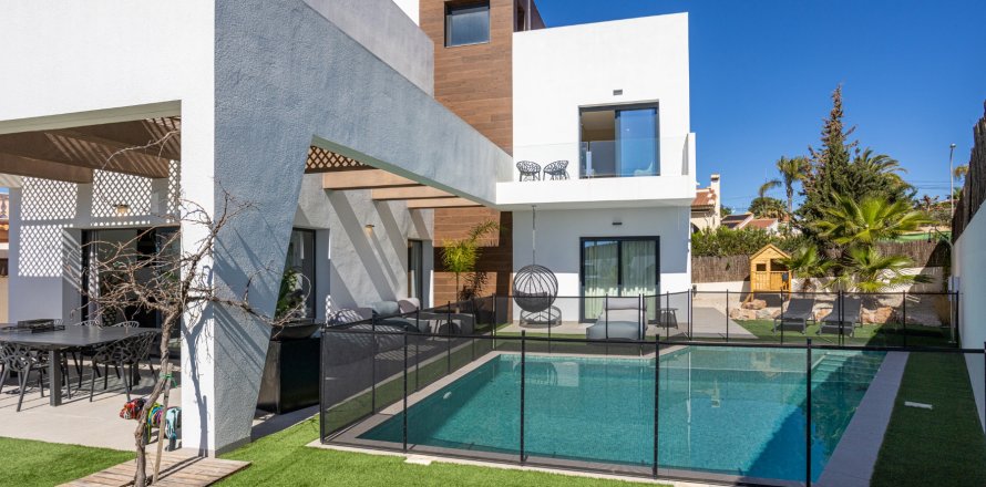 Villa Ciudad Quesada, Alicante, Spain 4 bedrooms, 153 sq.m. No. 129342