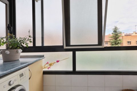 Продажа квартиры в Мадрид, Испания 3 спальни, 128м2 №121427 - фото 21