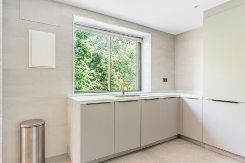 Huvila myytävänä Pozuelo de Alarcon, Madrid, Espanja, 6 makuuhuonetta, 1.16 m2 No. 124766 - kuva 14