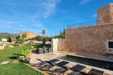 Villa till salu Felanitx, Mallorca, Spanien 4 sovrum, 240 kvm. Nr. 127078 - foto 3