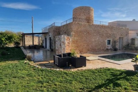 Villa till salu Felanitx, Mallorca, Spanien 4 sovrum, 240 kvm. Nr. 127078 - foto 9