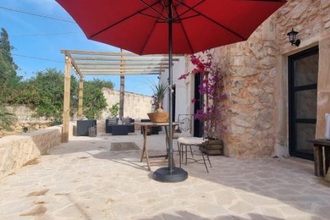 Villa till salu Felanitx, Mallorca, Spanien 4 sovrum, 240 kvm. Nr. 127078 - foto 10