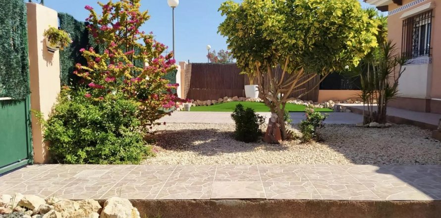 Bungalow Los Montesinos, Alicante, Hiszpania 3 sypialnie, 110 mkw. nr 125703