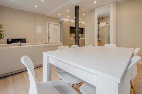 Apartment for sale Madrid, Spain 2 bedrooms, 73 sq.m. No. 121813 - photo 9