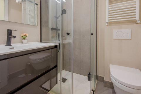 Apartment for sale Madrid, Spain 2 bedrooms, 73 sq.m. No. 121813 - photo 14