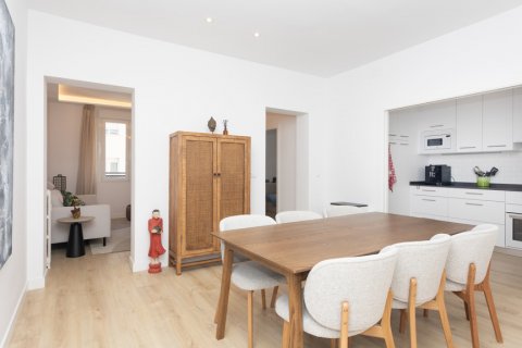 Продажа квартиры в Мадрид, Испания 3 спальни, 117м2 №121814 - фото 10