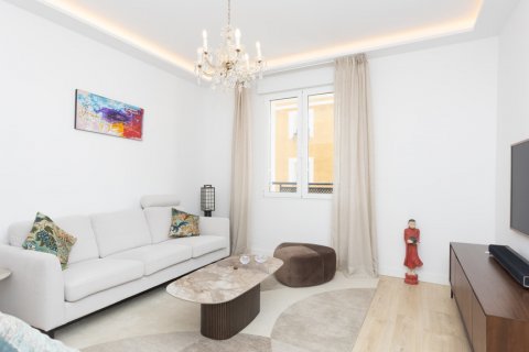 Продажа квартиры в Мадрид, Испания 3 спальни, 117м2 №121814 - фото 8