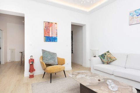 Продажа квартиры в Мадрид, Испания 3 спальни, 117м2 №121814 - фото 9