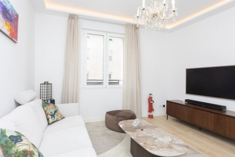 Продажа квартиры в Мадрид, Испания 3 спальни, 117м2 №121814 - фото 6