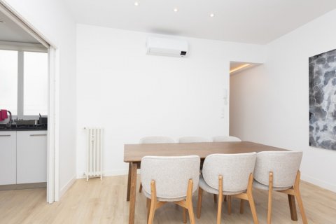 Продажа квартиры в Мадрид, Испания 3 спальни, 117м2 №121814 - фото 16