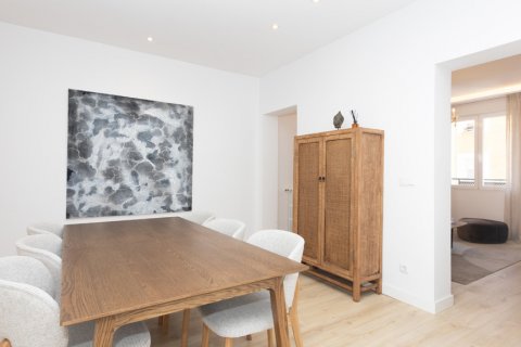 Продажа квартиры в Мадрид, Испания 3 спальни, 117м2 №121814 - фото 15