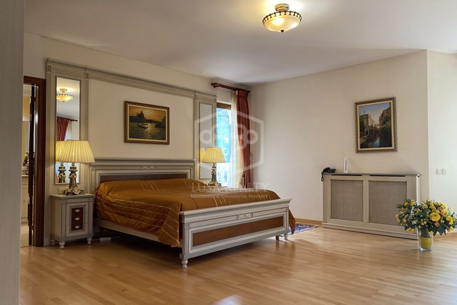 Villa en Castelldefels, Barcelona, España 6 dormitorios, 670 m2 No. 128032