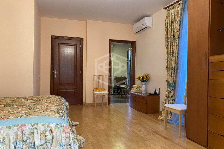 Villa en Castelldefels, Barcelona, España 6 dormitorios, 670 m2 No. 128032