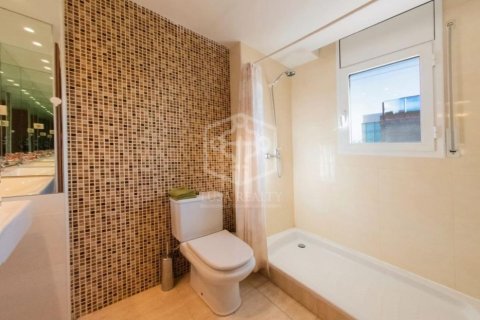 Townhouse for sale Calafell, Tarragona, Spain 5 bedrooms, 200 sq.m. No. 128030 - photo 13