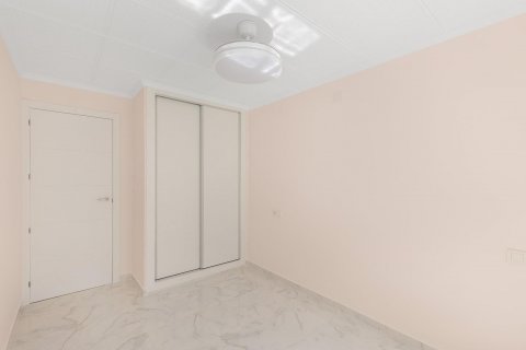 Apartment for sale Torrevieja, Alicante, Spain 3 bedrooms,  No. 131569 - photo 17