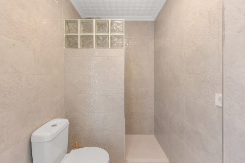 Apartment for sale Torrevieja, Alicante, Spain 3 bedrooms,  No. 131569 - photo 21