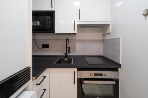 Apartment for sale Madrid, Spain 2 bedrooms, 43 sq.m. No. 121718 - photo 18