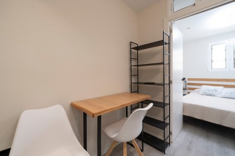 Apartment for sale Madrid, Spain 2 bedrooms, 43 sq.m. No. 121718 - photo 7