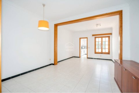 Apartment for sale Ciutadella De Menorca, Menorca, Spain 5 bedrooms, 114 sq.m. No. 127987 - photo 2