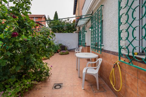Villa for sale Madrid, Spain 2 bedrooms, 135 sq.m. No. 122388 - photo 30