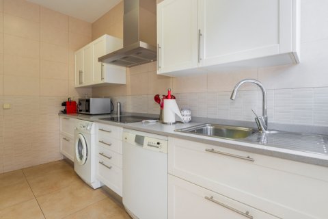 Villa for sale Madrid, Spain 2 bedrooms, 135 sq.m. No. 122388 - photo 23
