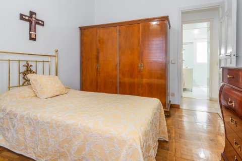 Villa for sale Madrid, Spain 2 bedrooms, 135 sq.m. No. 122388 - photo 19
