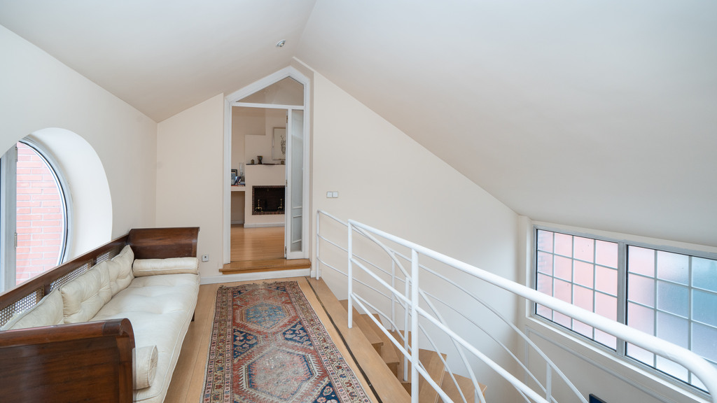 Māja Madrid, Spānijā 6 istabas, 557 m2 Nr. 122387