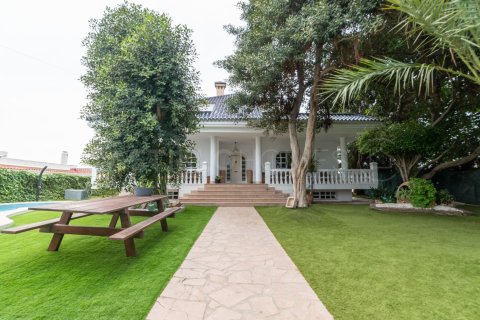 Villa in vendita Torrevieja, Alicante, Spagna 4 camere da letto, 393 mq. N° 125132 - foto 2