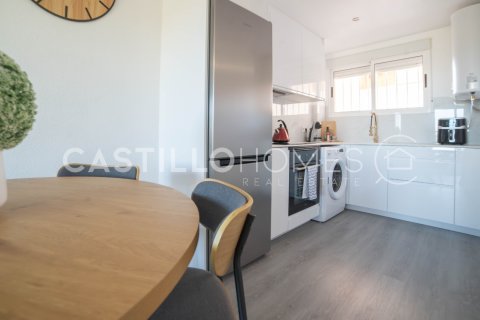 Huoneisto myytävänä Punta Prima, Alicante, Espanja, 2 makuuhuonetta, 75 m2 No. 125129 - kuva 3