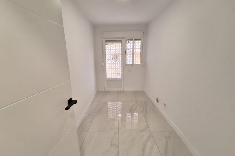 Dzīvoklis pārdošanā Torrevieja, Alicante, Spānijā 104 m2 Nr. 130608 - attēls 13