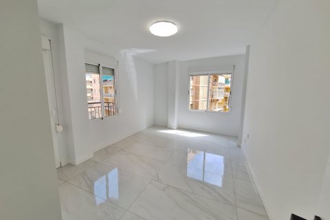 Dzīvoklis pārdošanā Torrevieja, Alicante, Spānijā 104 m2 Nr. 130608 - attēls 17
