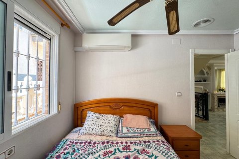 Продажа дома Гуардамар-дель-Сегура, Аликанте, Испания 3 спальни, 91м2 №130609 - фото 24