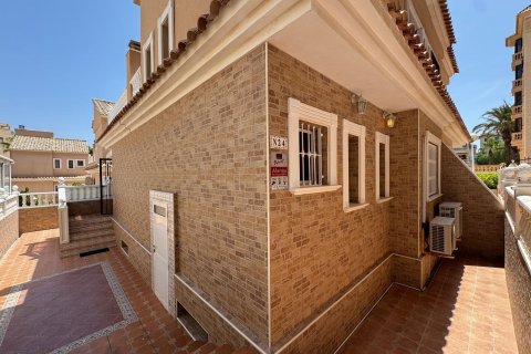 Продажа дома Гуардамар-дель-Сегура, Аликанте, Испания 3 спальни, 91м2 №130609 - фото 2