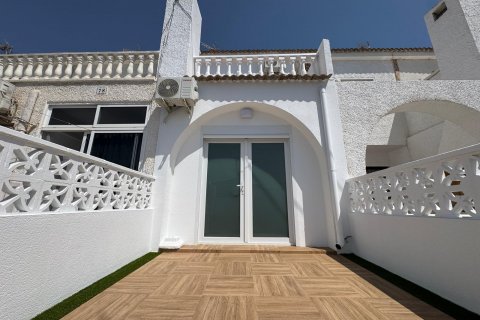 Māja pārdošanā Torrevieja, Alicante, Spānijā 3 istabas, 80 m2 Nr. 130607 - attēls 7
