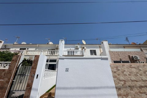 Māja pārdošanā Torrevieja, Alicante, Spānijā 3 istabas, 80 m2 Nr. 130607 - attēls 3