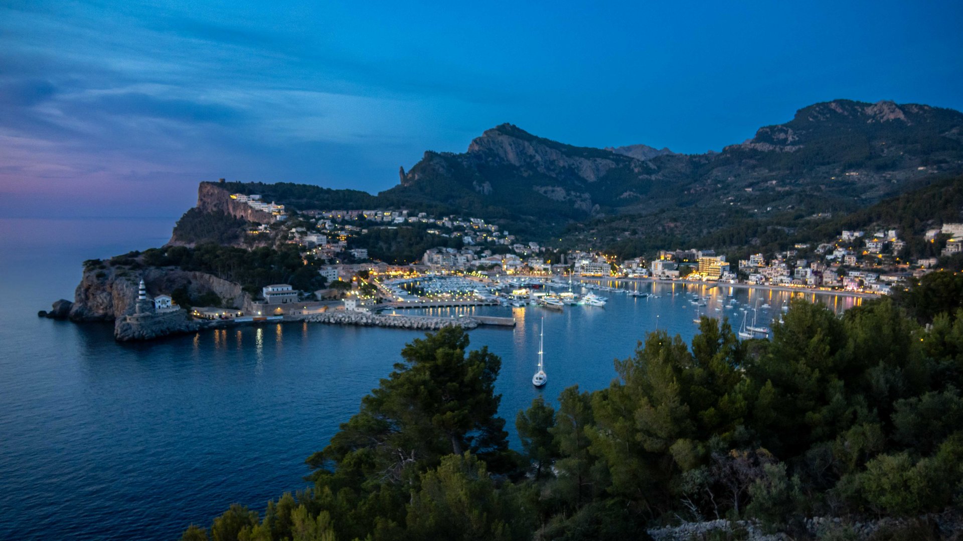 Villa in Port De Soller, Mallorca, Spain 4 bedrooms, 330 sq.m. No. 131036