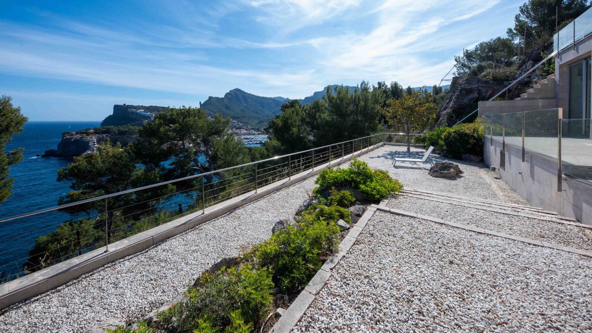 Villa in Port De Soller, Mallorca, Spain 4 bedrooms, 330 sq.m. No. 131036