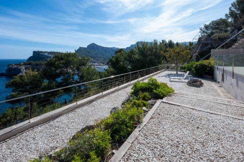Villa for sale Port De Soller, Mallorca, Spain 4 bedrooms, 330 sq.m. No. 131036 - photo 29