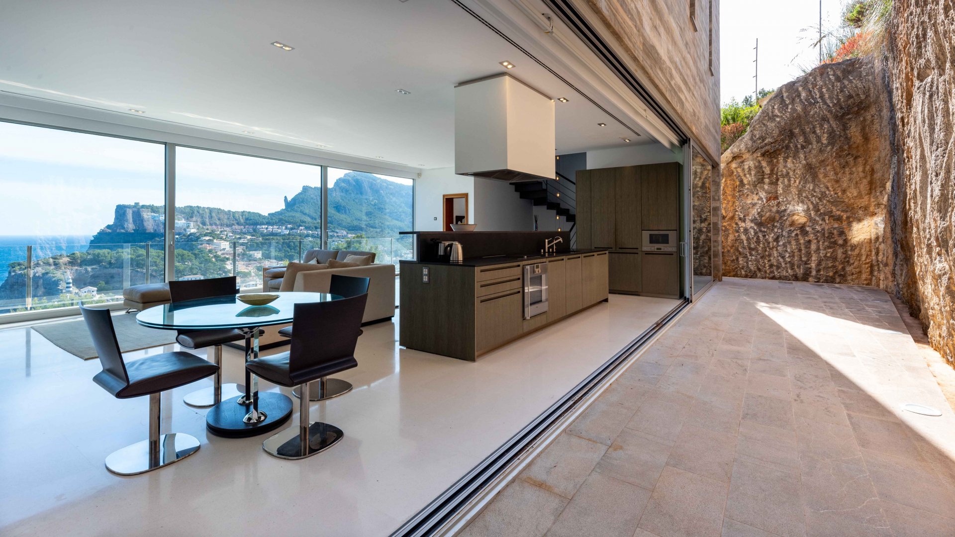 Villa in Port De Soller, Mallorca, Spain 4 bedrooms, 330 sq.m. No. 131036