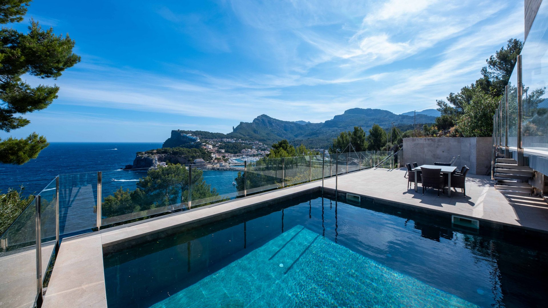 Villa in Port De Soller, Mallorca, Spain 4 bedrooms, 330 sq.m. No. 131036